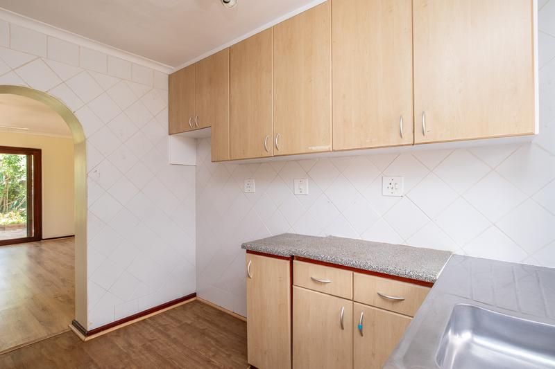 5 Bedroom Property for Sale in Bergvliet Western Cape